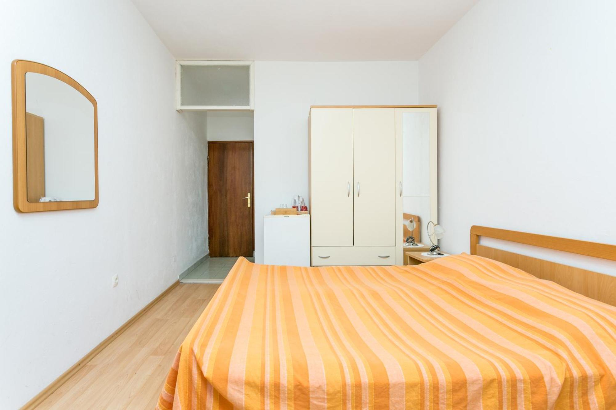 Apartments And Rooms With Parking Space Supetar, Brac - 5658 Zimmer foto