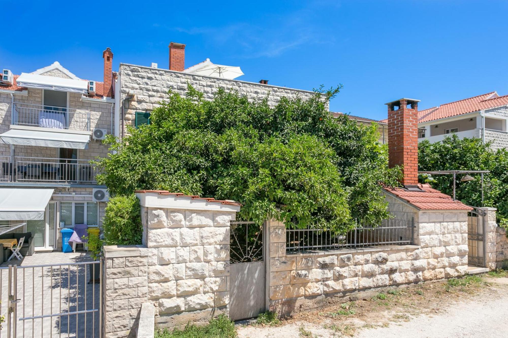 Apartments And Rooms With Parking Space Supetar, Brac - 5658 Exterior foto